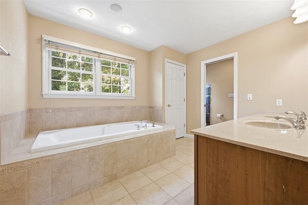 112 Ontario Ct - Photo 25