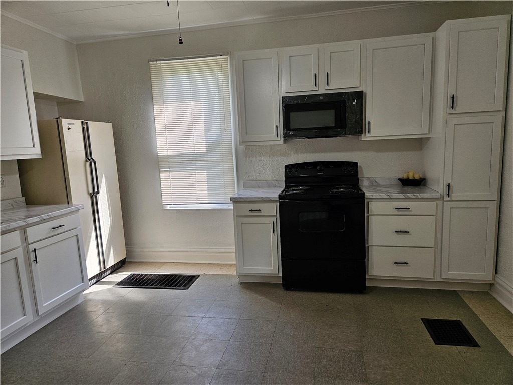 157 Bridge St - Photo 6