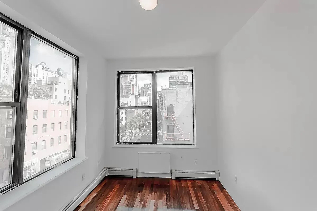 115 Lexington Avenue - Photo 4