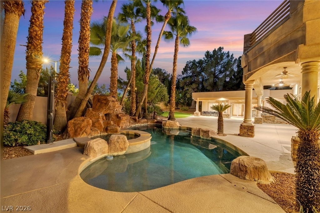 1008 Trophy Hills Drive - Photo 9