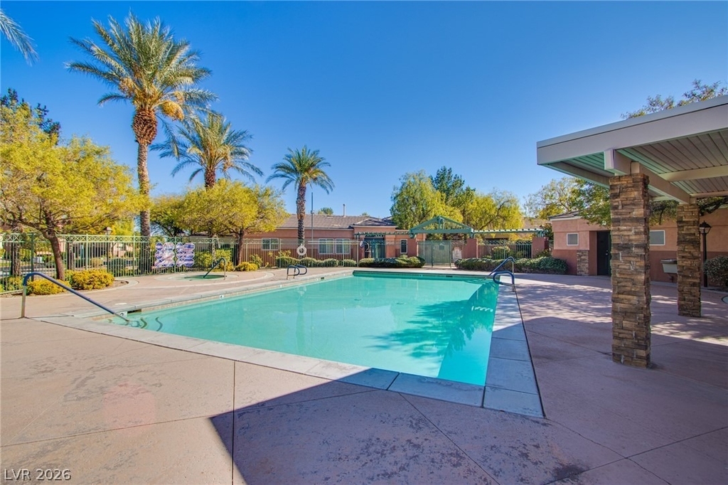10537 Redwood Ash Avenue - Photo 32