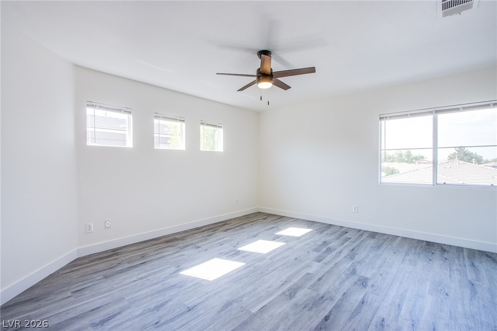 10537 Redwood Ash Avenue - Photo 13