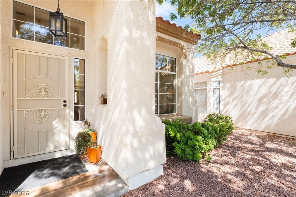 2421 Ivy Garden Court - Photo 2