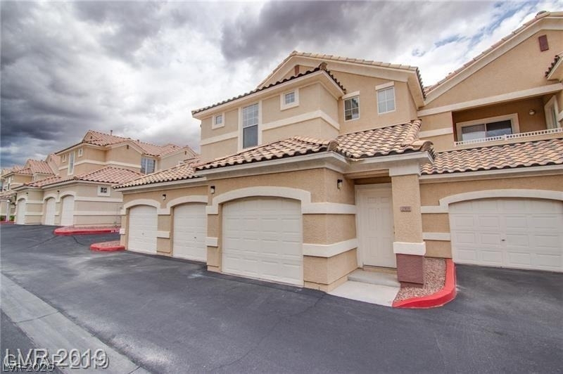 5855 Valley Drive - Photo 0