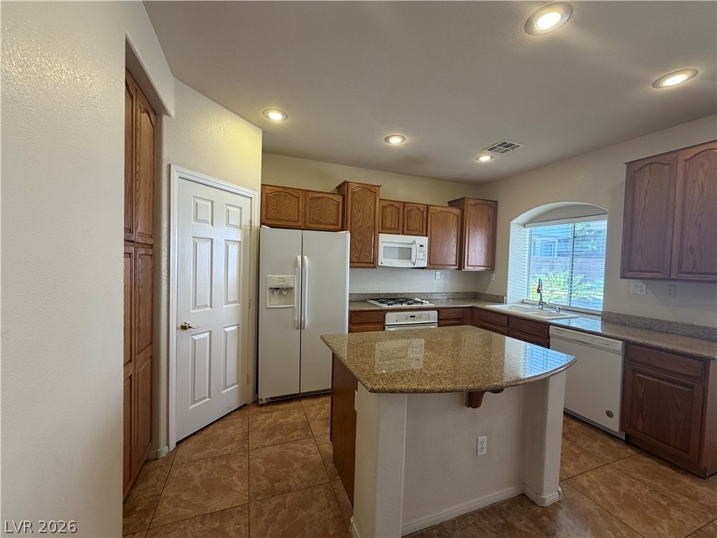 2307 Summer Home Street - Photo 3