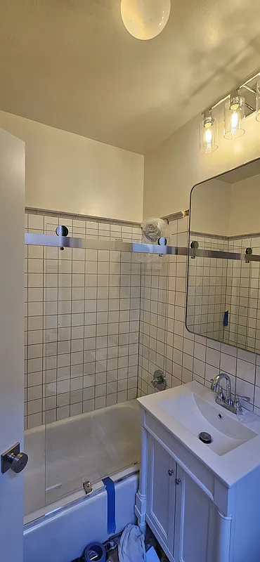 245 East 62nd Street - Photo 5