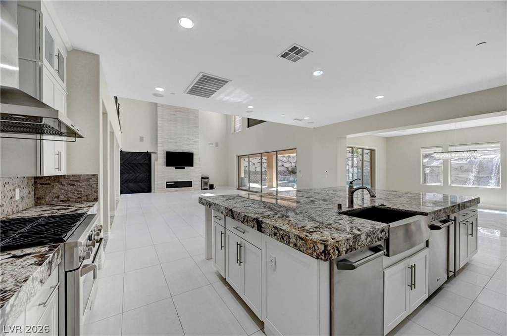 89 Olympia Chase Drive - Photo 10