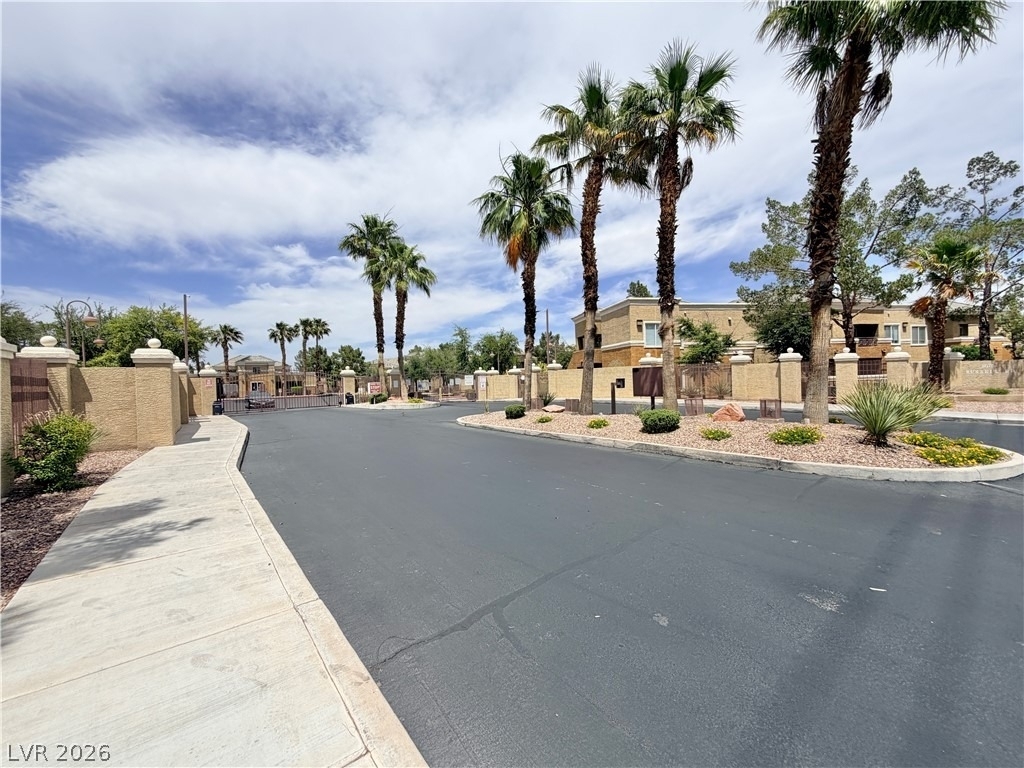 8070 W Russell Road - Photo 16