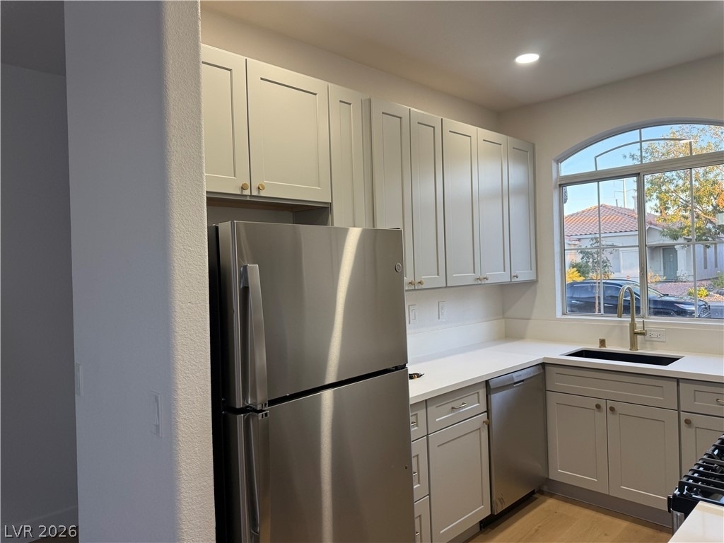 1408 Hometown Avenue - Photo 4