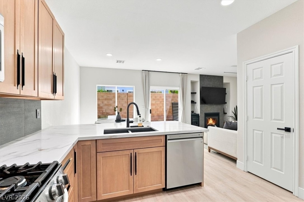 232 Friendly Court - Photo 9