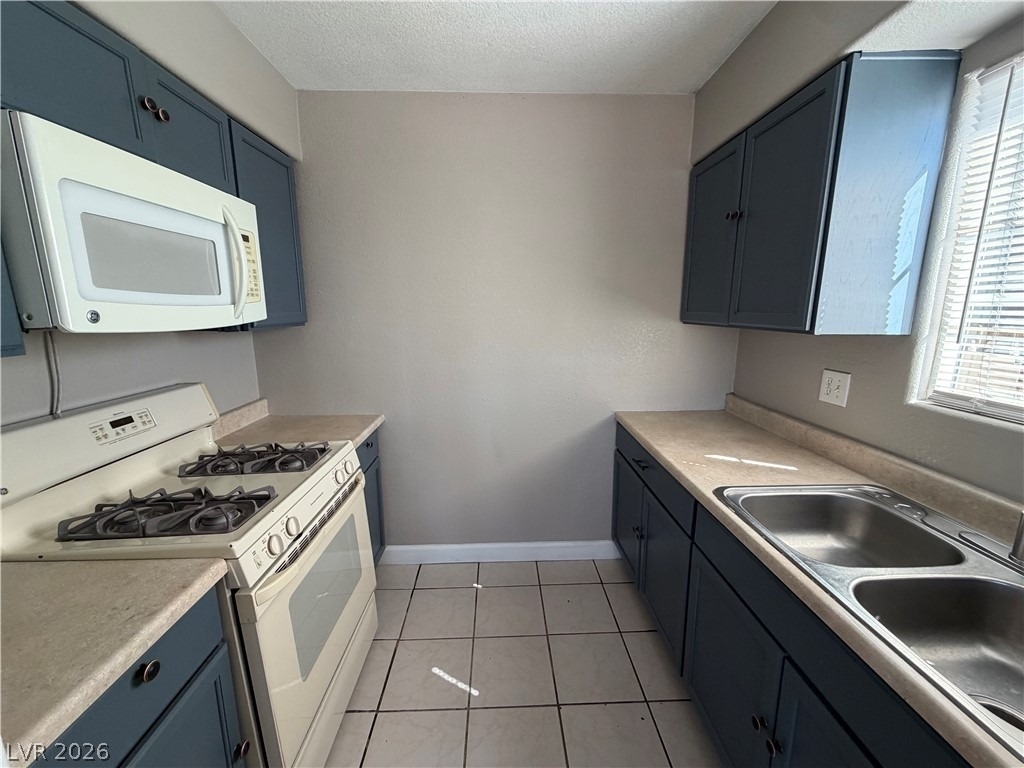 4913 Danbrook Court - Photo 12