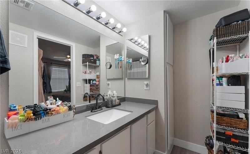 555 E Silverado Ranch Boulevard - Photo 12