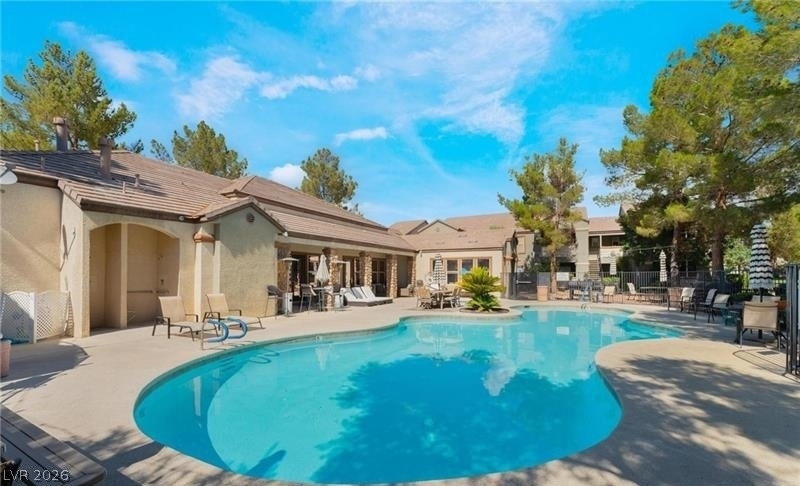 555 E Silverado Ranch Boulevard - Photo 1