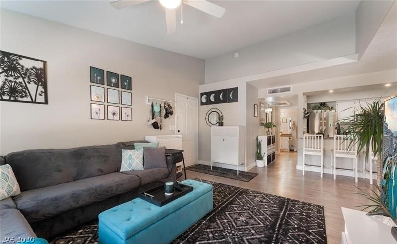 555 E Silverado Ranch Boulevard - Photo 22