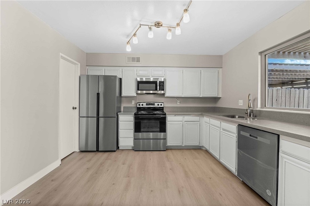 4630 Bountiful Way - Photo 9