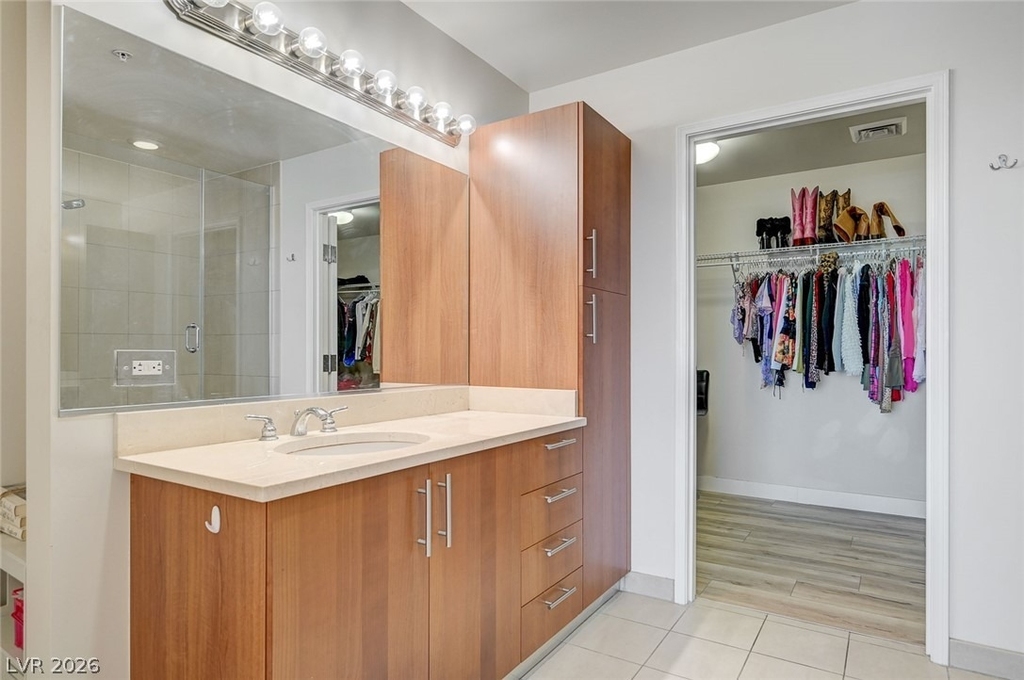 200 W Sahara Avenue - Photo 23