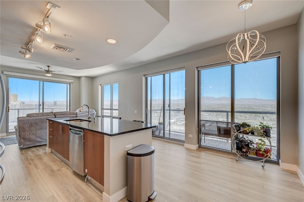 200 W Sahara Avenue - Photo 5