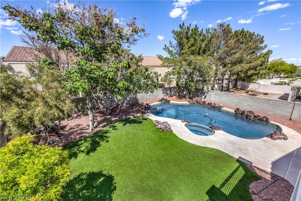 10008 Dusty Winds Avenue - Photo 27