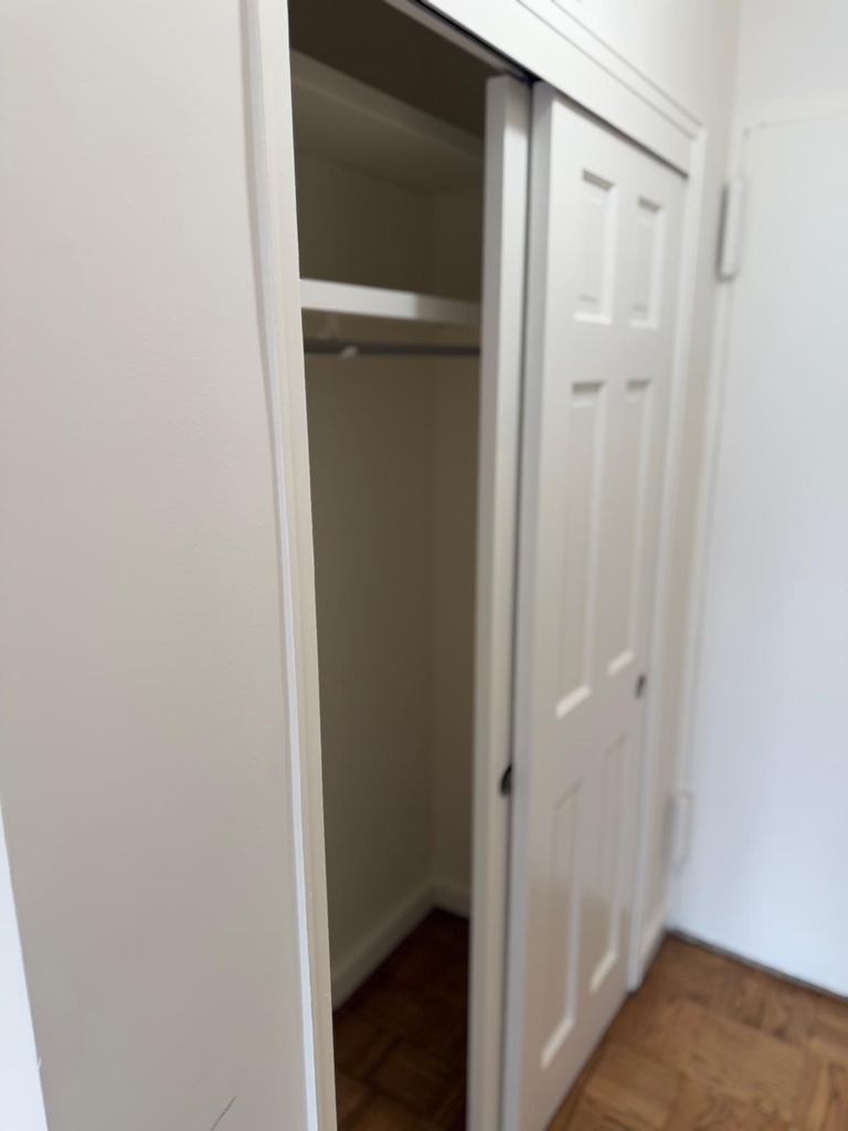 East 79th Street - Photo 3