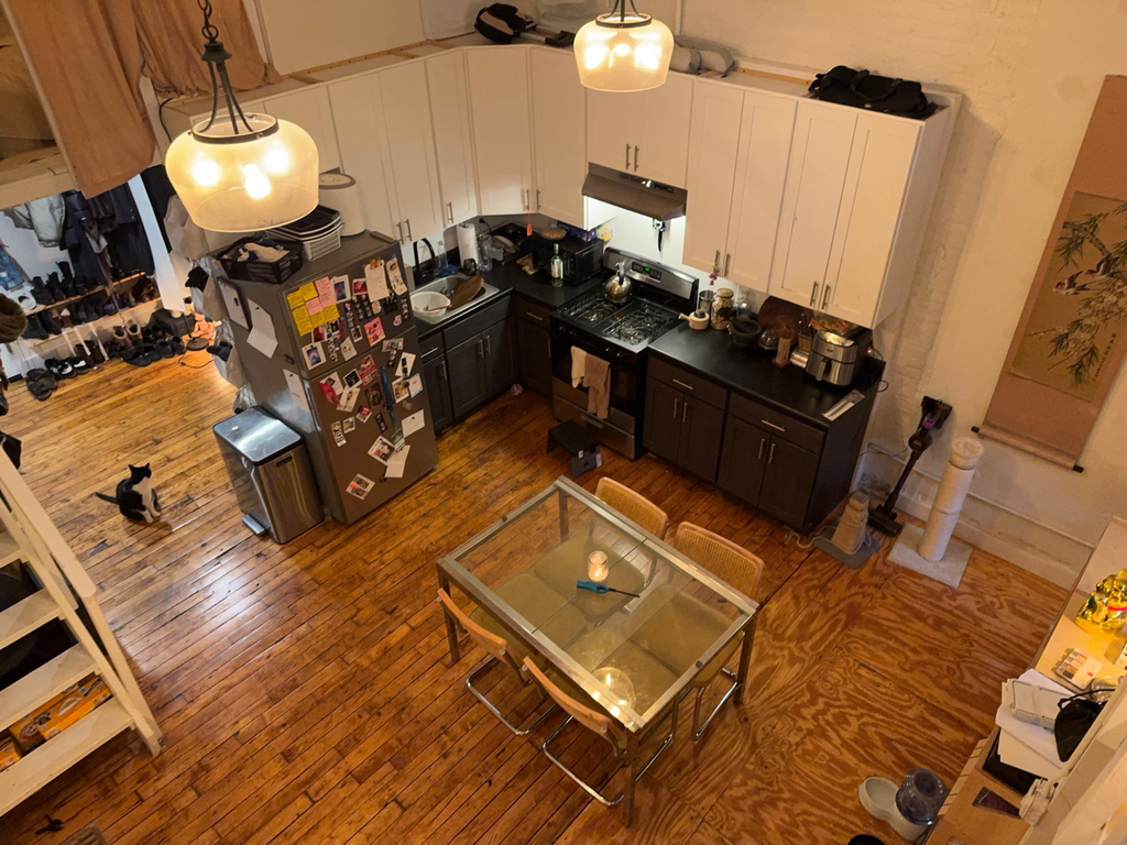 345 Eldert Street - Photo 3