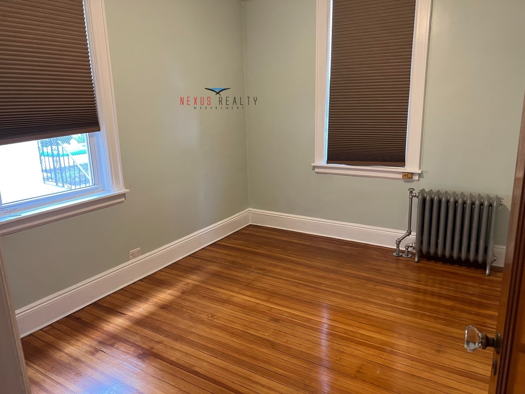 42-12 21st Avenue - Photo 3