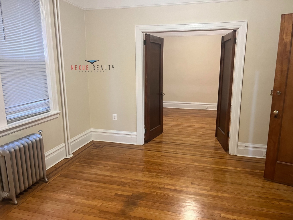 42-12 21st Avenue - Photo 3