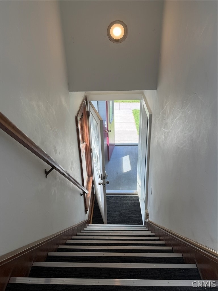 142-44 Lynwood Avenue - Photo 13