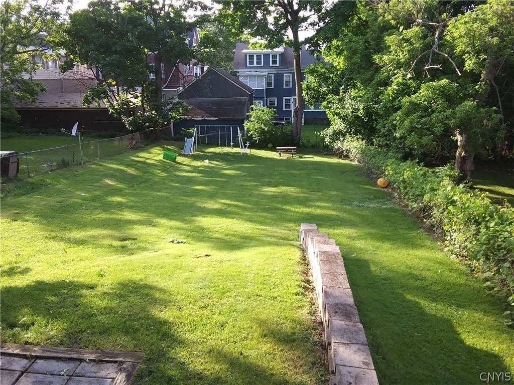 312 Cayuga Street - Photo 12