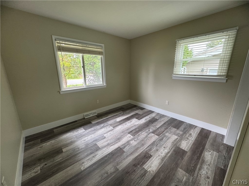7878 Sagamore Drive N - Photo 29