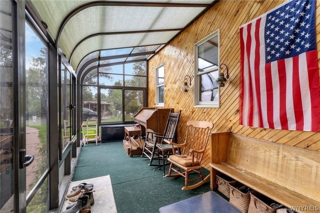 5166 William Street - Photo 14