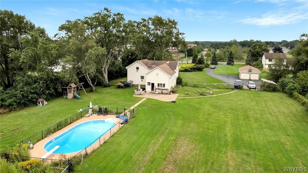 5166 William Street - Photo 6