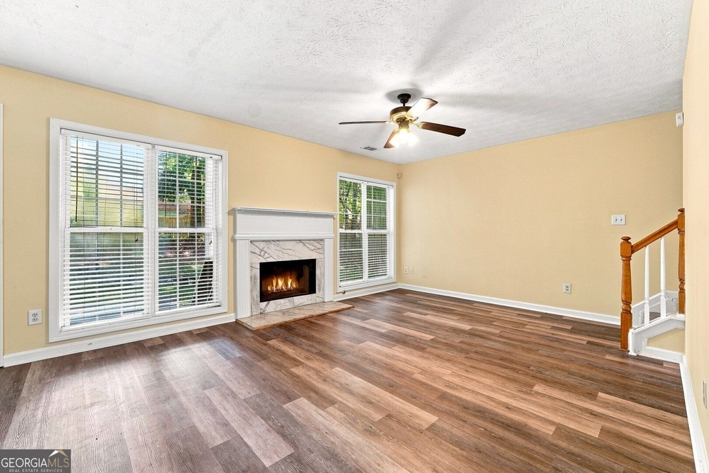 964 Bexhill Drive - Photo 5