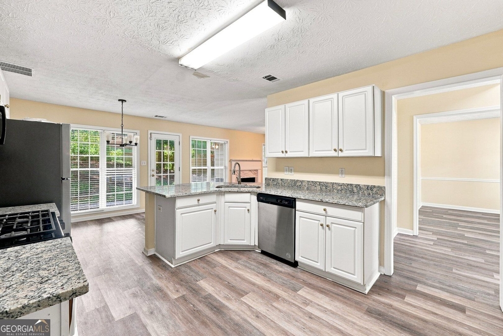 964 Bexhill Drive - Photo 9