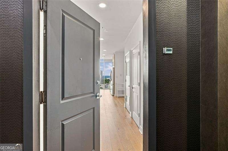 950 W Peachtree Street Nw - Photo 1