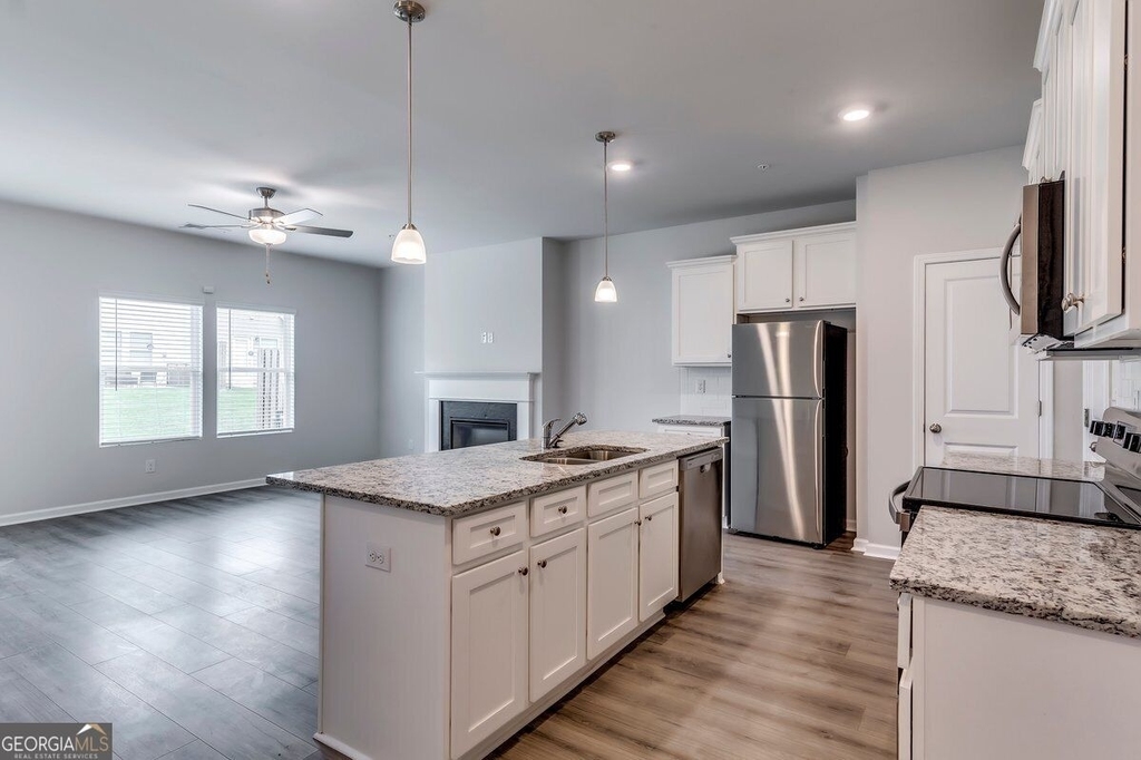 11697 Mendenhall Court - Photo 3