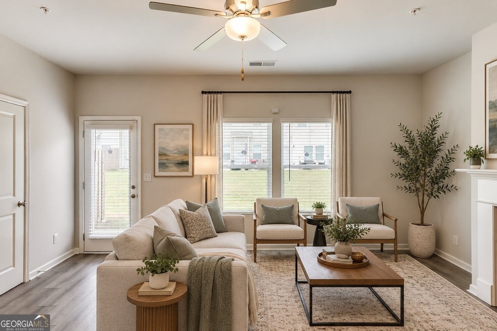 11697 Mendenhall Court - Photo 4