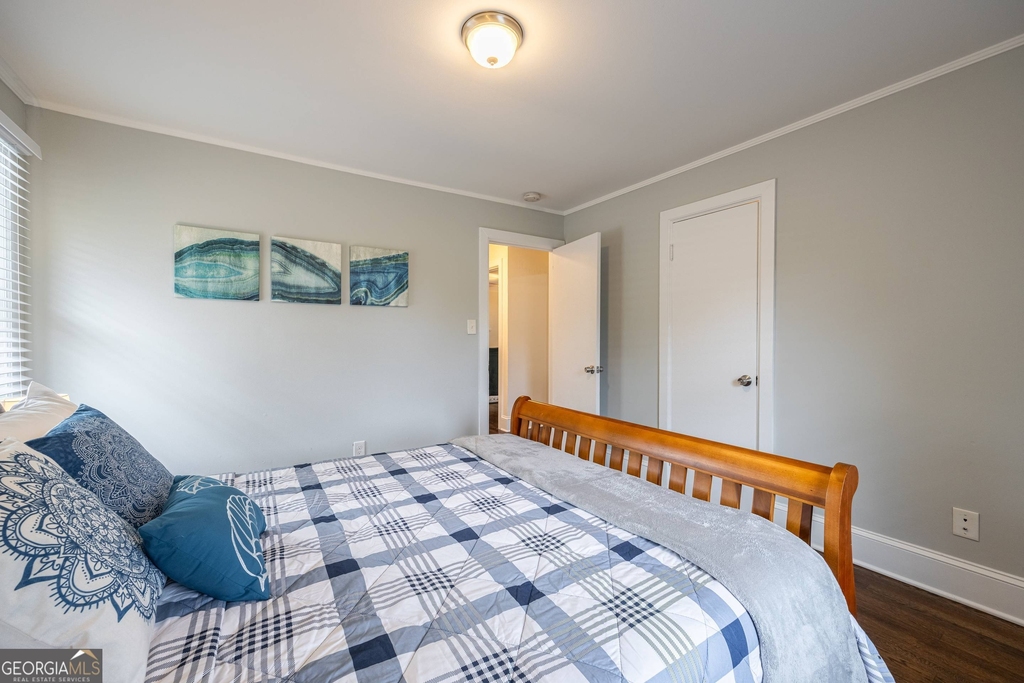 478 E Johnson Street - Photo 16