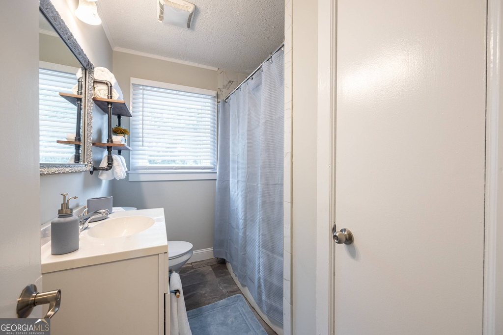 478 E Johnson Street - Photo 19