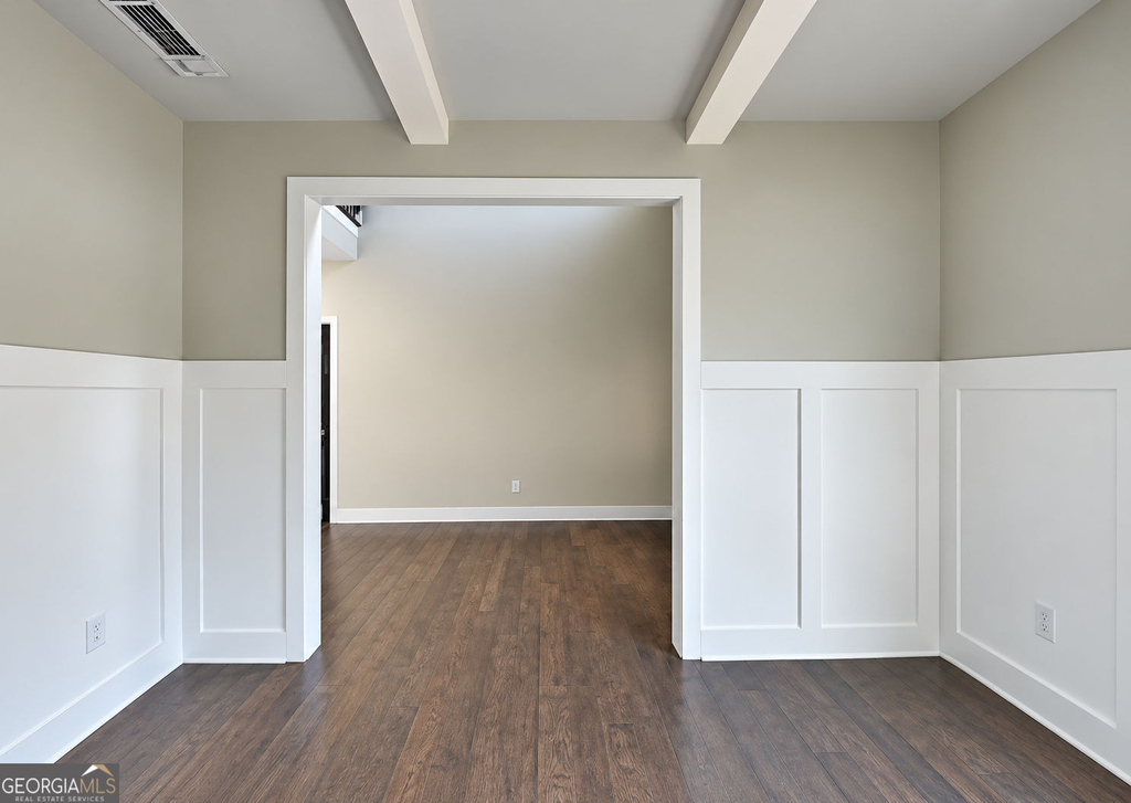 1612 Lapland Drive - Photo 2