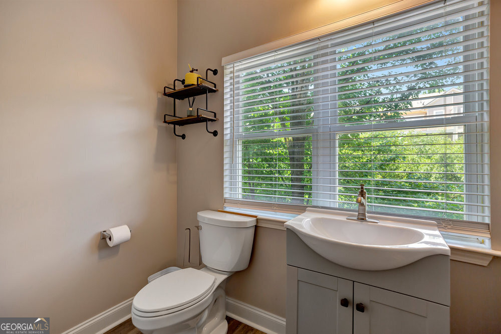 1226 E Bowersville Highway - Photo 12