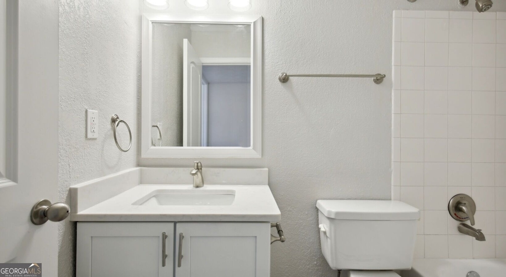 100 Pinhurst Drive - Photo 11