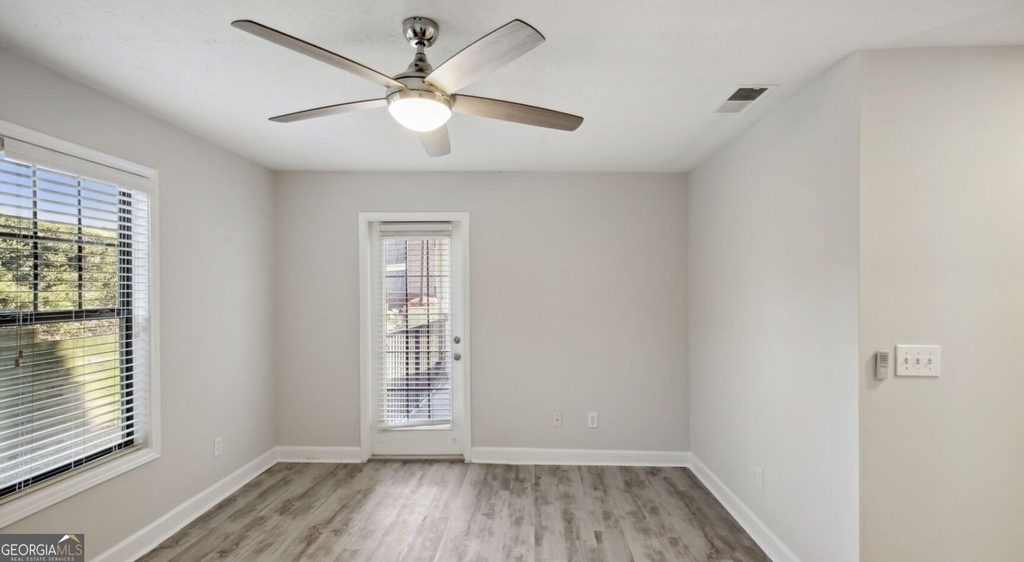 100 Pinhurst Drive - Photo 8