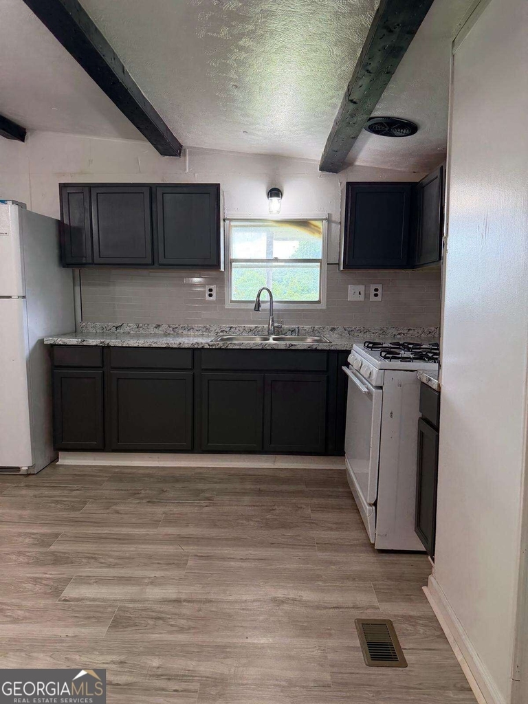 153 Commerce Lane - Photo 5