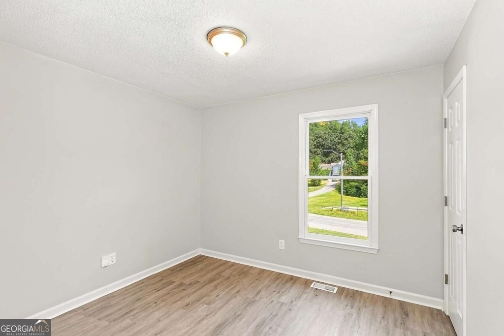345 Bomar Lane - Photo 10