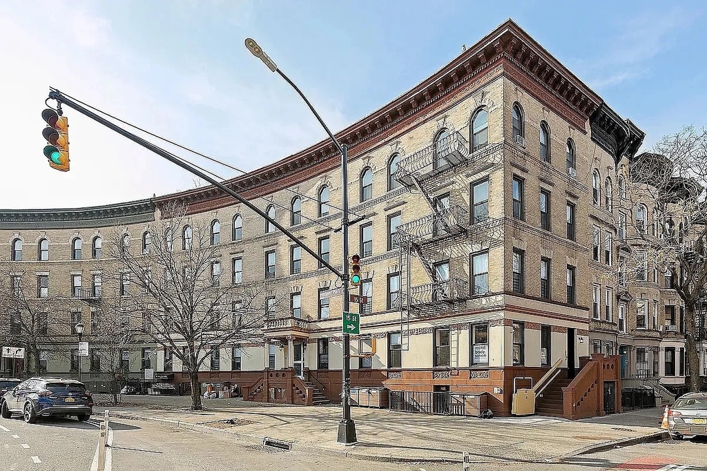 200 Prospect Park West - Photo 9