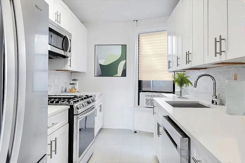 200 Prospect Park West - Photo 4