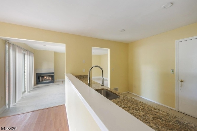 44 Whitby Cir - Photo 18