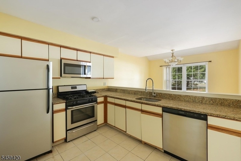 44 Whitby Cir - Photo 21