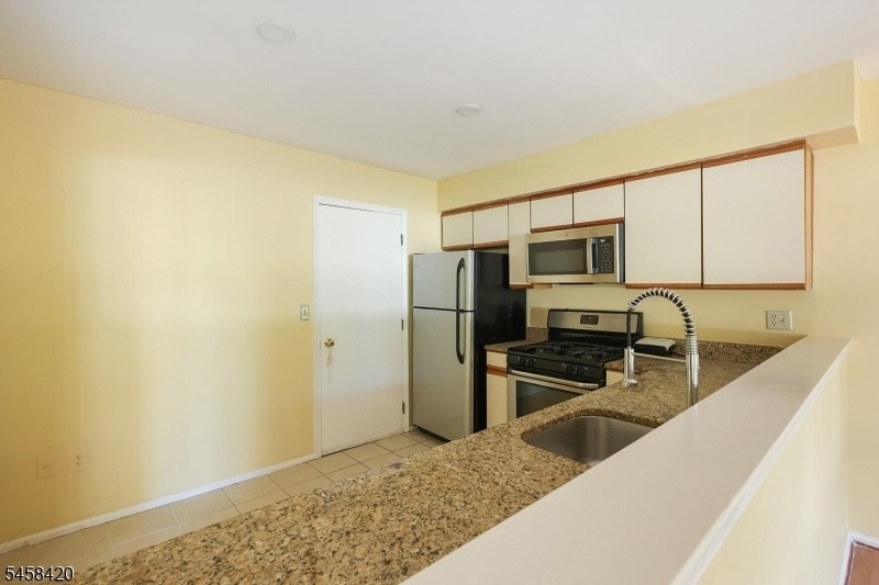 44 Whitby Cir - Photo 19