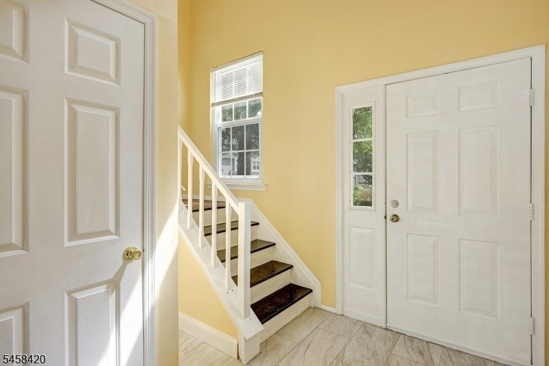 44 Whitby Cir - Photo 5